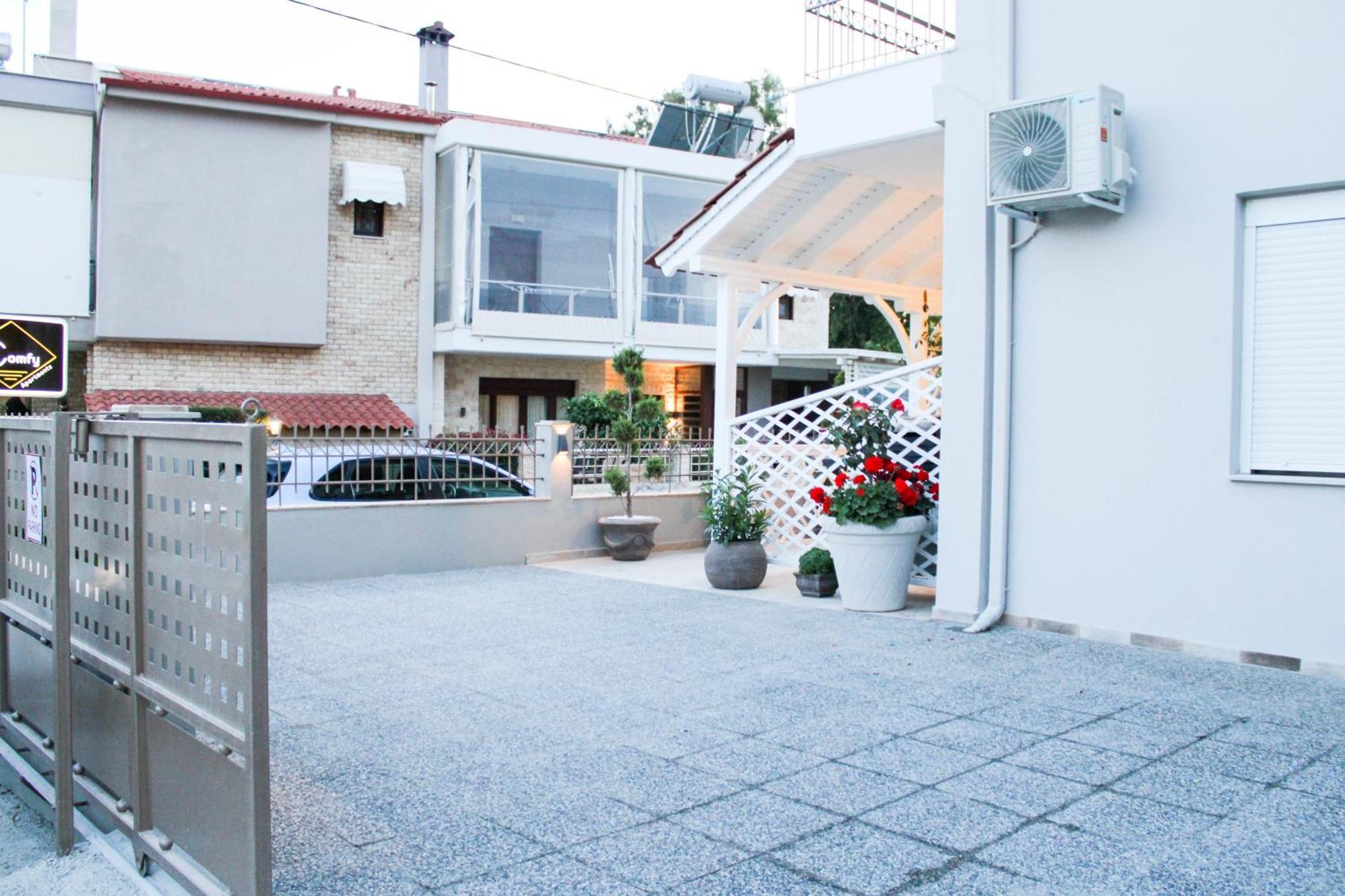 Comfy Apartments 尼基季 外观 照片
